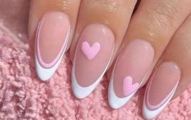 Nude manicure with hearts: fresh nail design ideas
