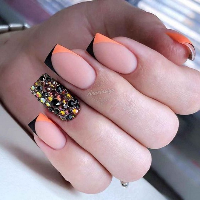 Two Tone Nails 2024: the best combinations and photo ideas 8