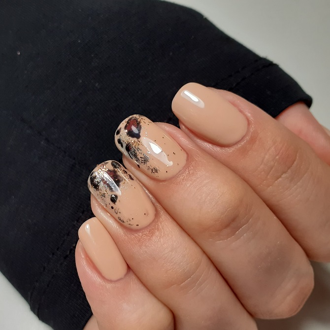 Peach manicure 2024: stylish nail design ideas with photos 2