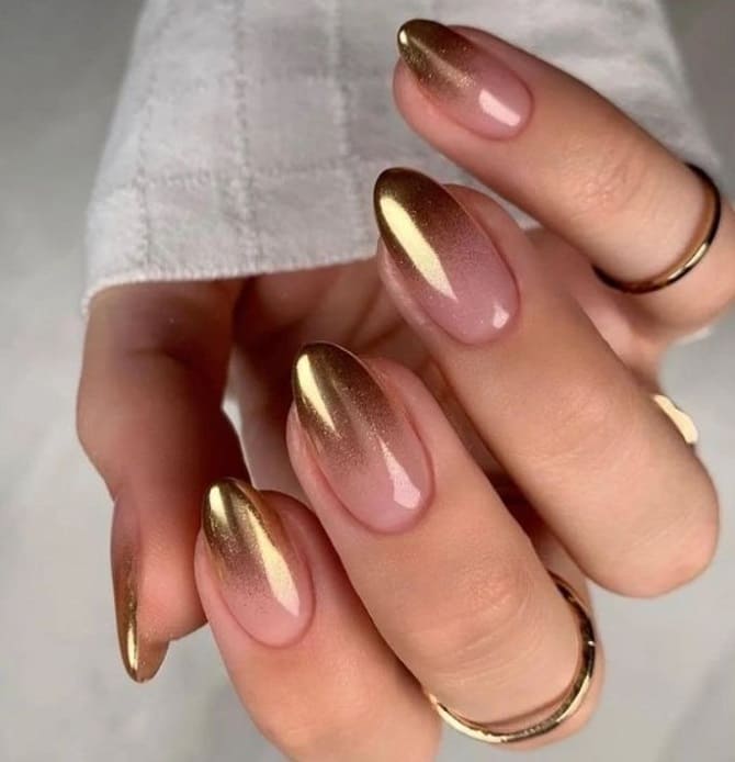 Golden manicure 2024: fashion ideas with photos 13