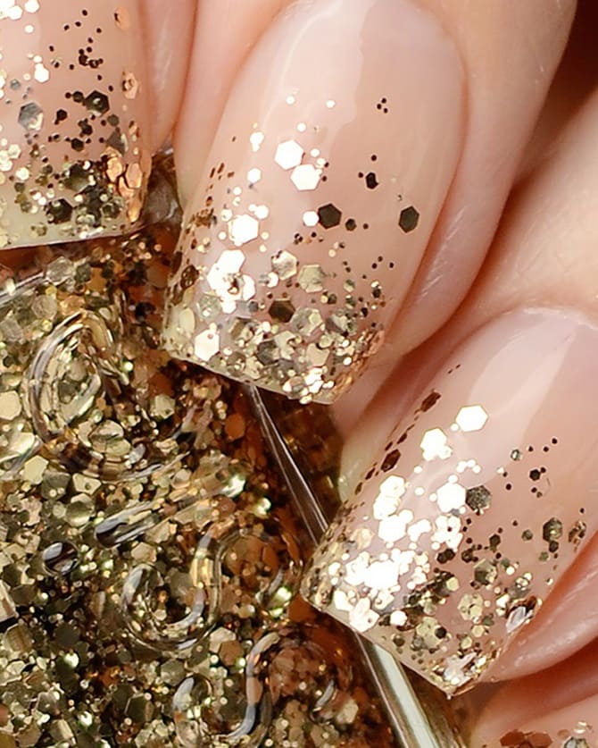 Golden manicure 2024: fashion ideas with photos 3