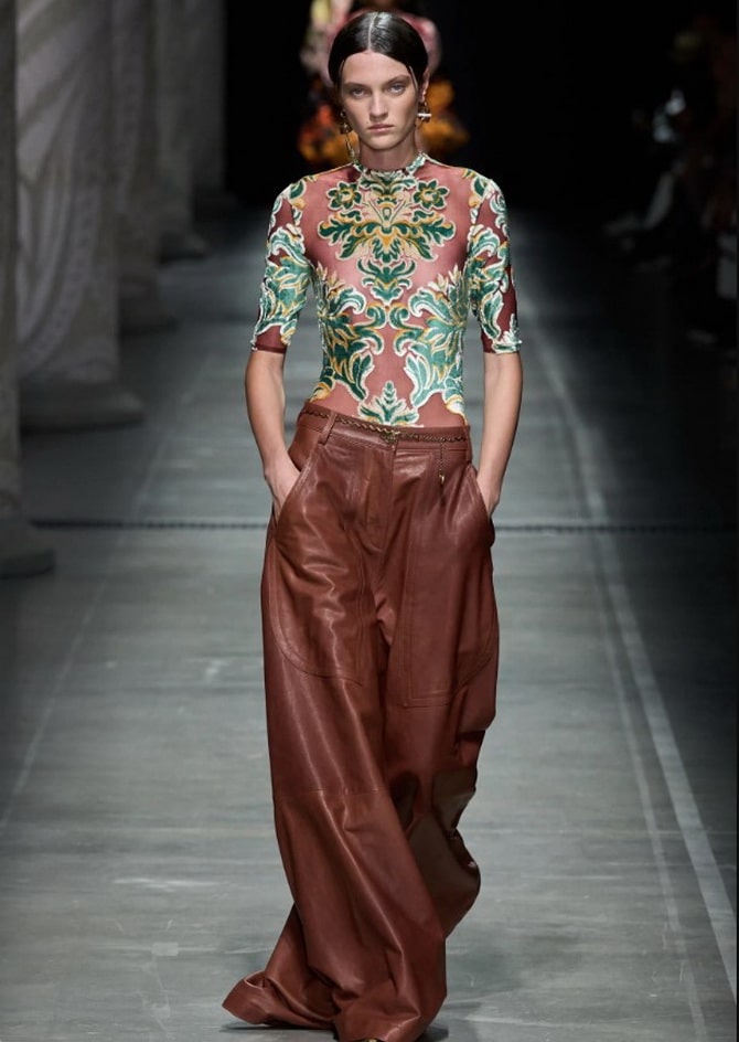 8 fashionable trousers for the spring-summer 2024 season: from fashion catwalks to your wardrobe 19