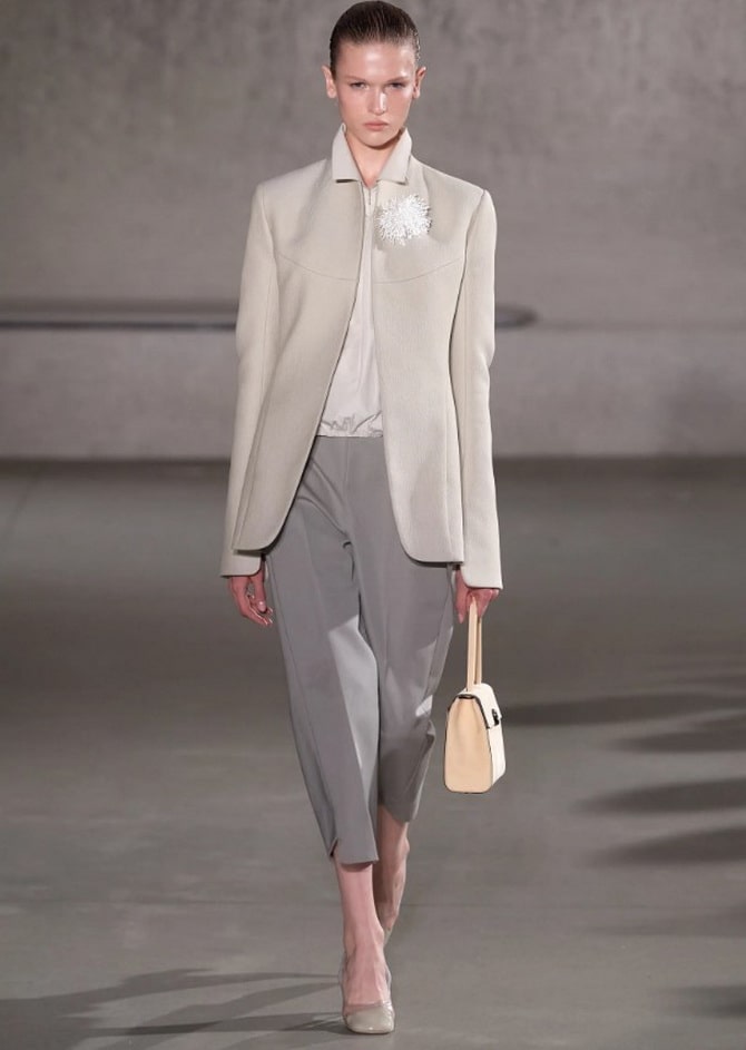 8 fashionable trousers for the spring-summer 2024 season: from fashion catwalks to your wardrobe 28