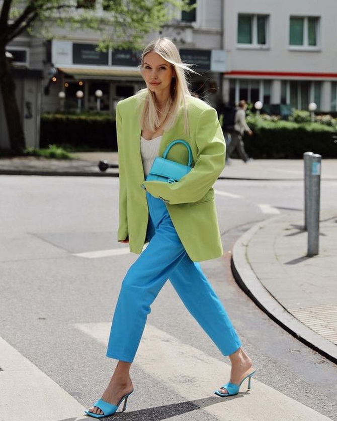 The combination of blue and green in fashionable looks: ideas for all occasions 11