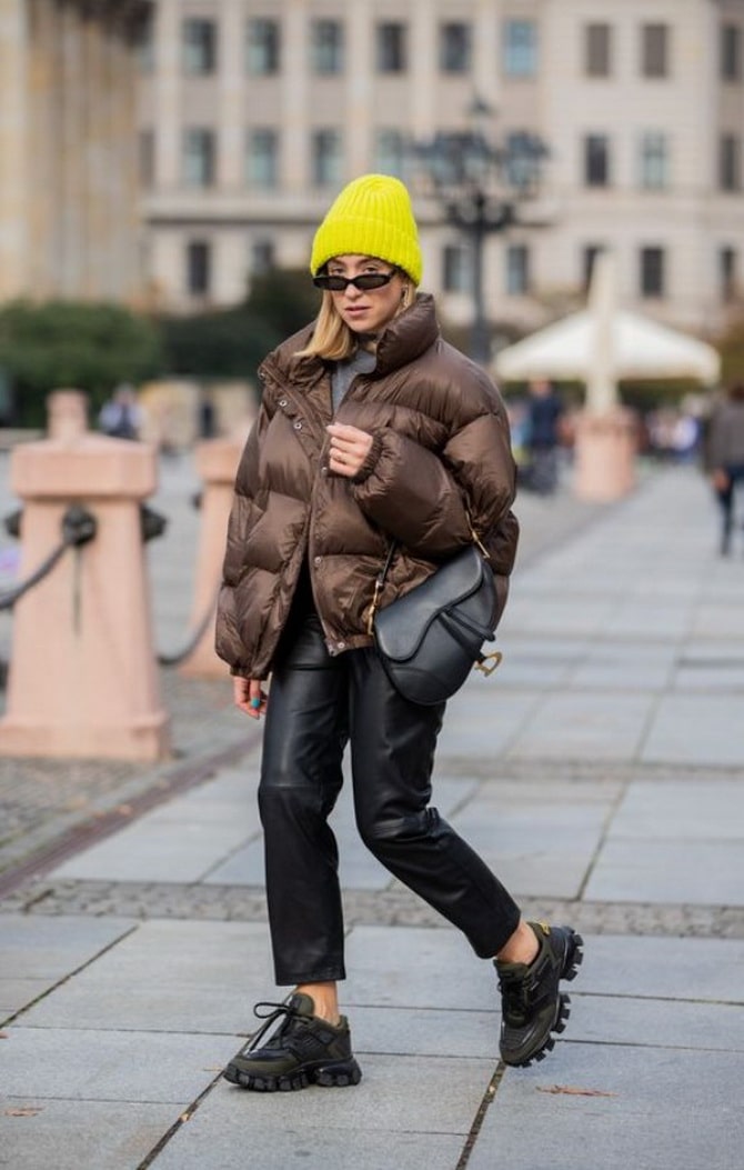 Stylish looks with a down jacket for winter 2024 10
