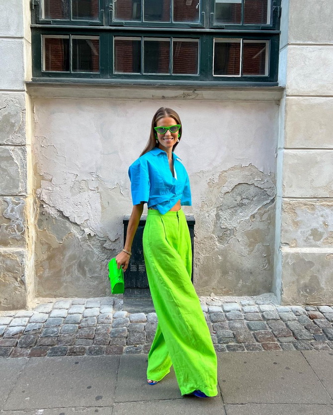 The combination of blue and green in fashionable looks: ideas for all occasions 25