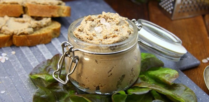 Original recipes for fish pate that will delight you with its taste 1