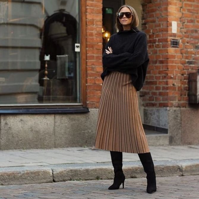 What to wear with an oversized sweater in 2024: 5 fun looks 12