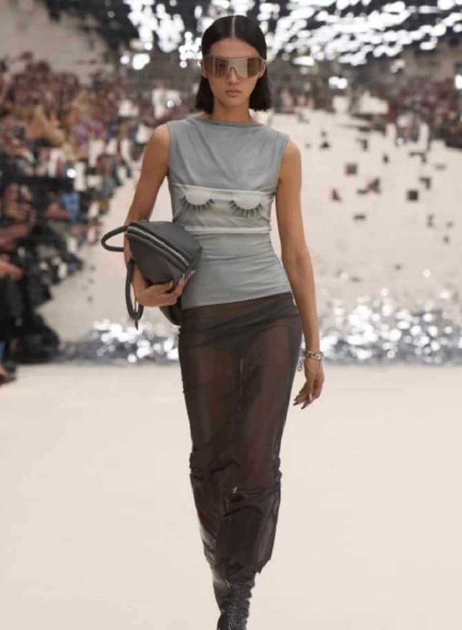 Fashionable transparent skirts for spring 2024: current trends 14