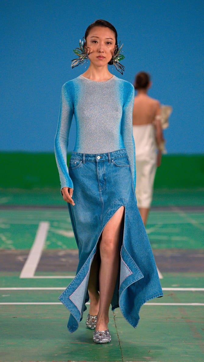 Fashionable denim skirts 2024-2025: current trends 8