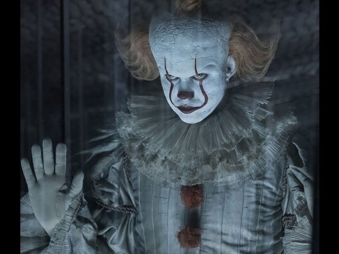 “It” film star Bill Skarsgård will pay a fine for possession of controlled substances 2