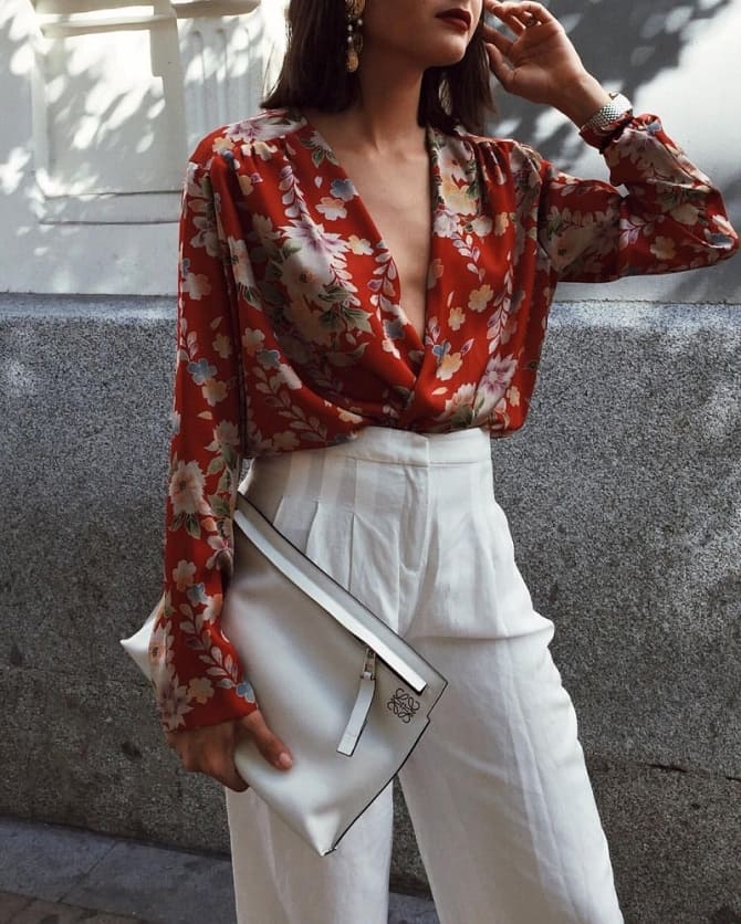Модные блузки с цветочным принтом – хит весеннего сезона 11