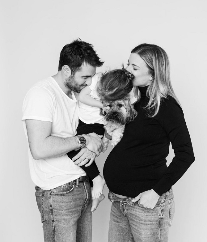 Die Schauspielerin Emily VanCamp bereitet sich darauf vor, zum zweiten Mal Mutter zu werden 2