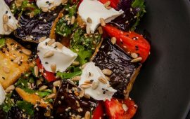 Салати з баклажанів: оригінальні та дуже смачні рецепти страв