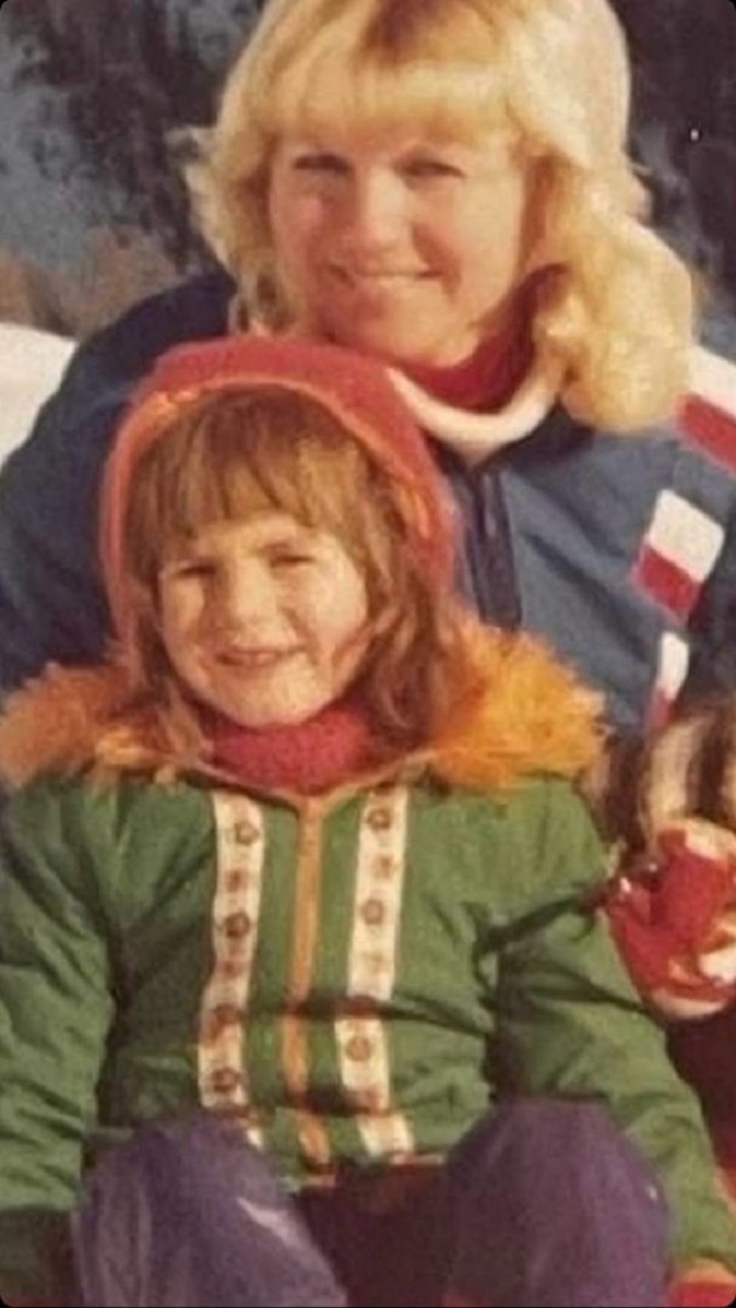 Хайди Клум поздравила маму с днем рождения и показала архивные фото с ней 2