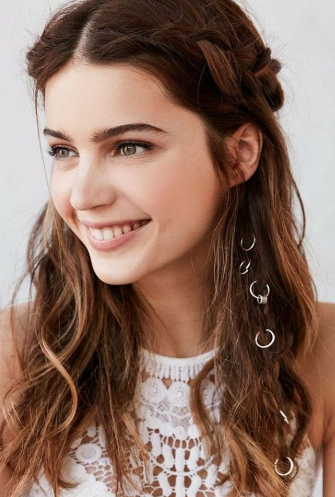 Fashionable accessories for summer hairstyles 2024 23