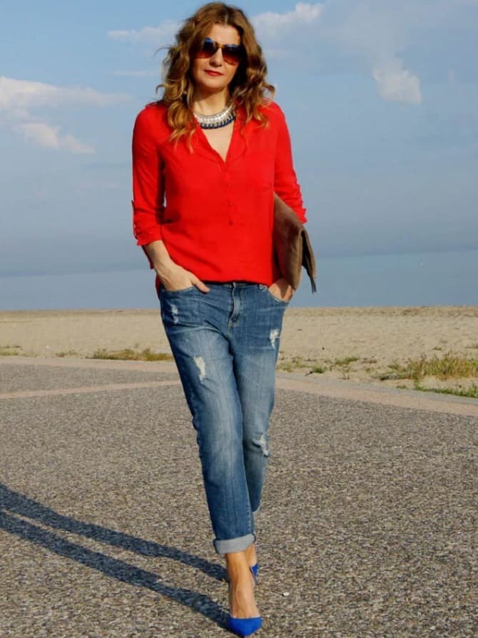 What to wear with a red blouse this spring to create a stylish look 6