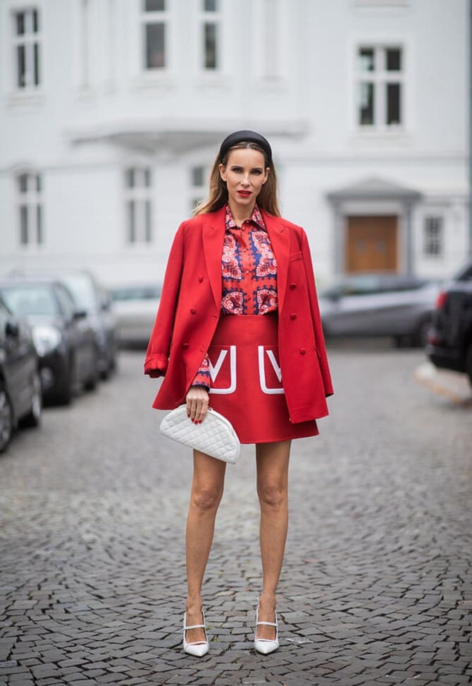 What to wear with a red blouse this spring to create a stylish look 10