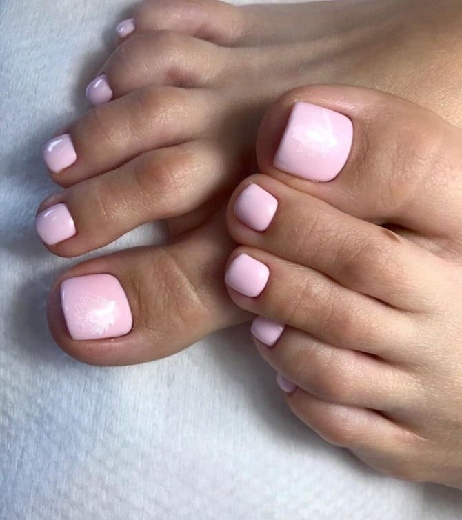 Pink pedicure – fashion ideas for spring and summer 2024 2