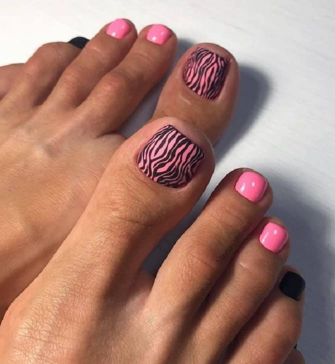 Pink pedicure – fashion ideas for spring and summer 2024 7