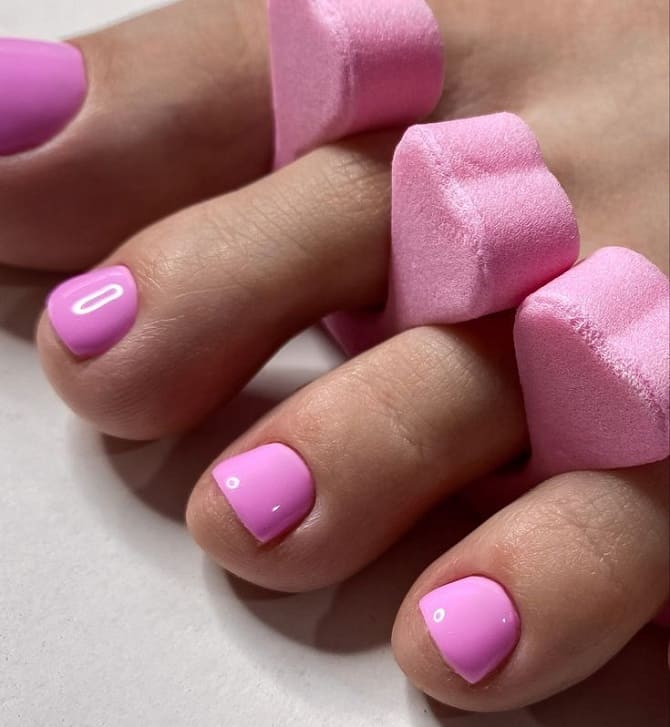 Pink pedicure – fashion ideas for spring and summer 2024 1
