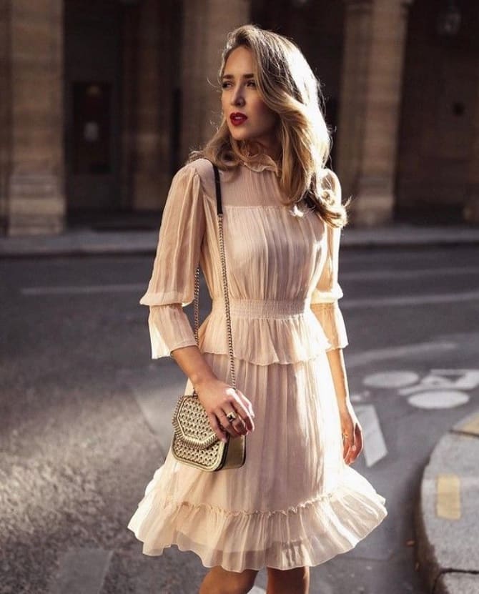 Welches Kleid soll man am 8. März tragen: Ideen für stilvolle Looks 10