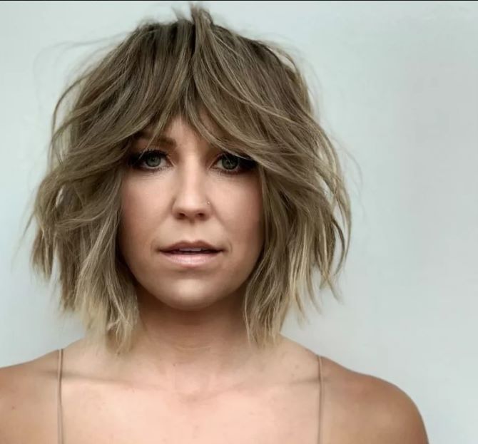 Stylish short haircuts that will make you look younger 14