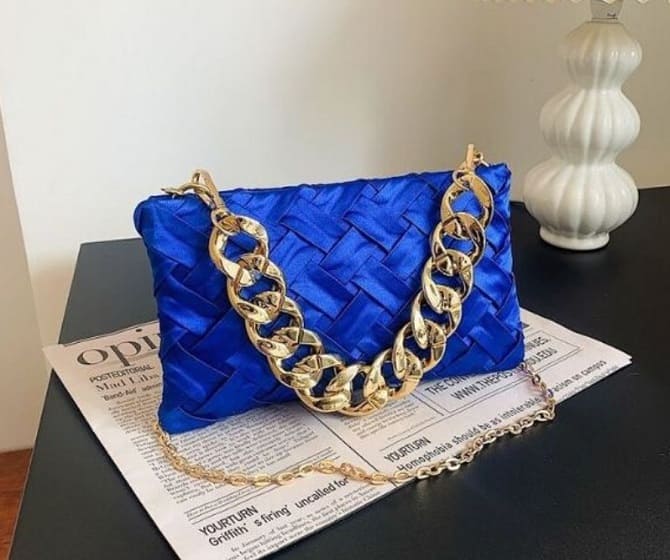 Bags with chains – a fashion trend for the spring 2024 season 14