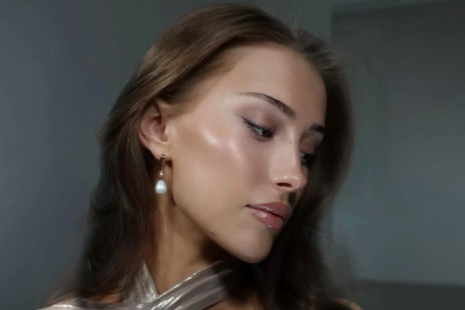 Pearl Skin: тренд в макияже, придающий коже блеск и мягкость жемчуга 2