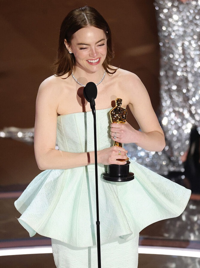 Emma Stone had an unpleasant incident at the Oscars 2