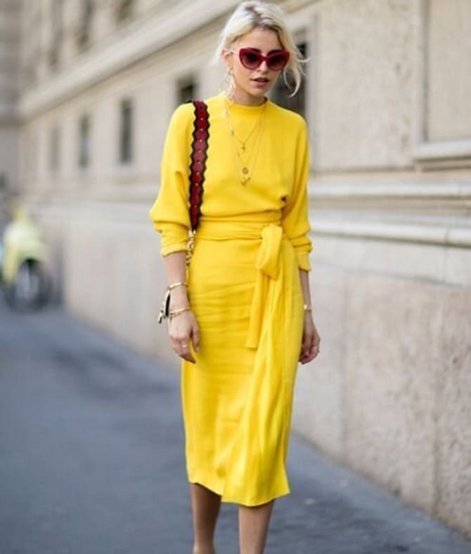 Модные желтые платья весна-лето 2024: стильные модели 14