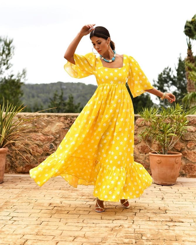 Fashionable yellow dresses spring-summer 2024: stylish models 6