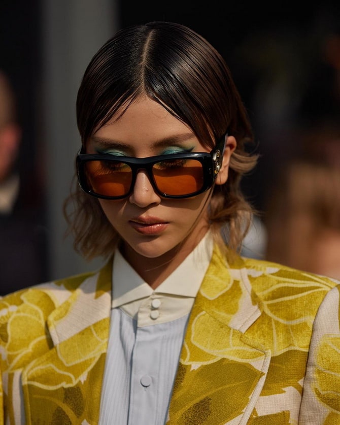 Солнцезащитные тонированные очки: как носить модные очки с цветными линзами 12