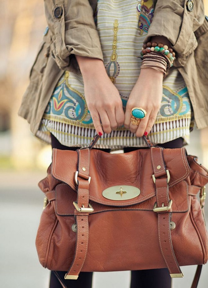 Brown bag – fashion trend 2024-2025 1
