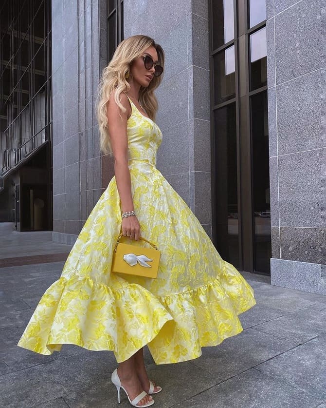 Fashionable sundresses for summer 2024: stylish models for creating bright looks 11