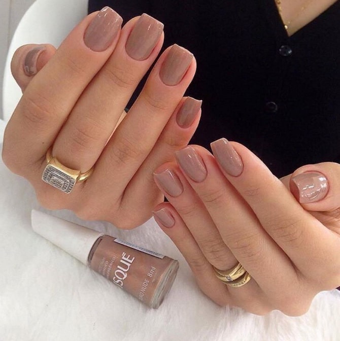 Stylish manicure options that will suit any look 14