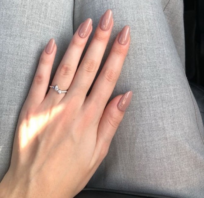 Stylish manicure options that will suit any look 15