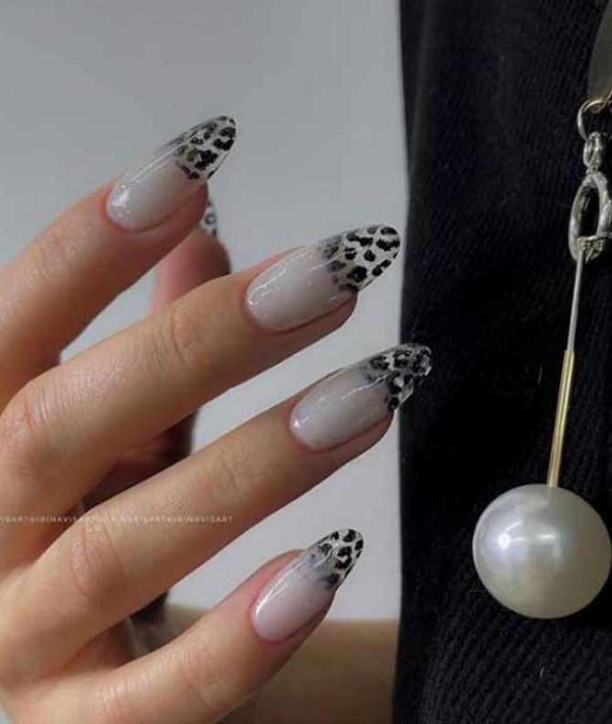 Transparent French: fashionable ideas for original French manicure 8