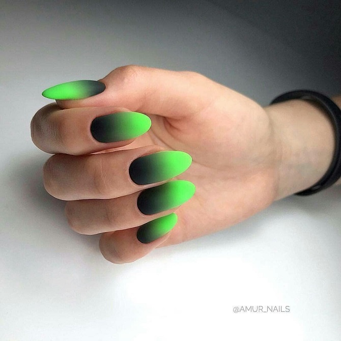 Light green manicure: fashionable ideas for spring 8
