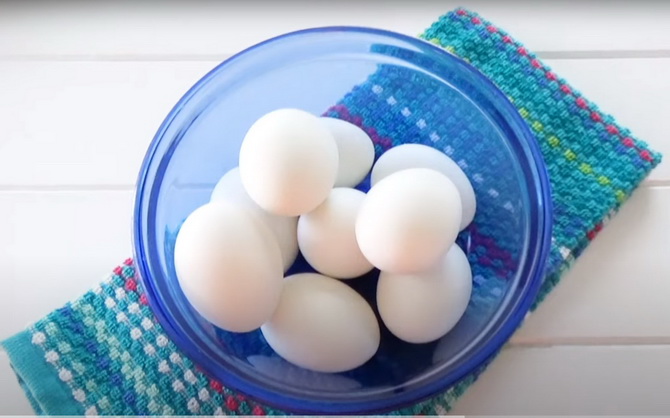 Как покрасить яйца на Пасху с помощью риса и пищевых красителей (+бонус-видео) 2