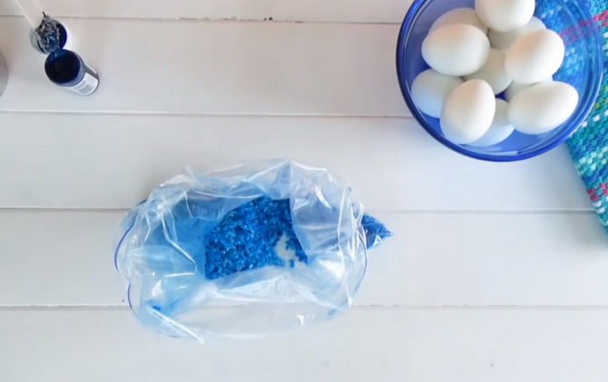 Eier für Ostern mit Reis und Lebensmittelfarbe färben (+ Bonusvideo) 4