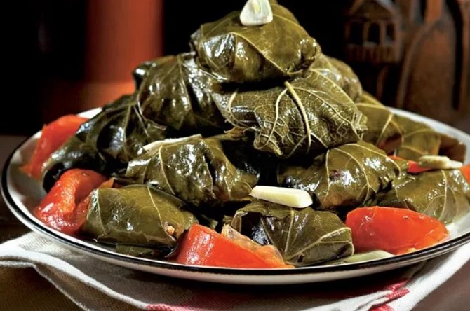 Dolma with beef: how to cook a tasty and unusual dish 1