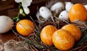 Decorating Easter eggs using wax: a simple step-by-step master class