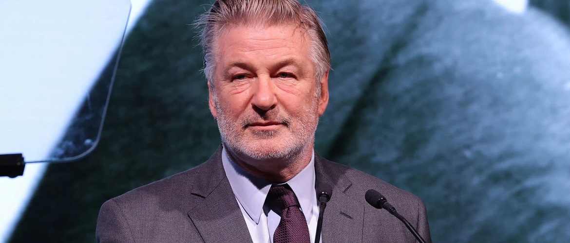 Alec Baldwin could not contain his emotions in public and got into another scandal