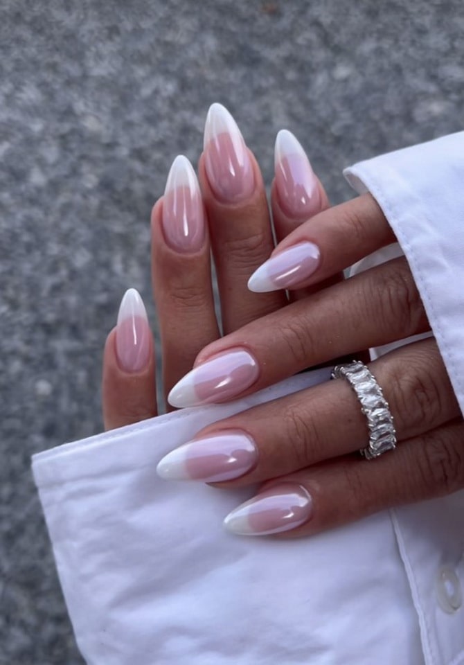 French manicure 2024: 8 trending designs 1