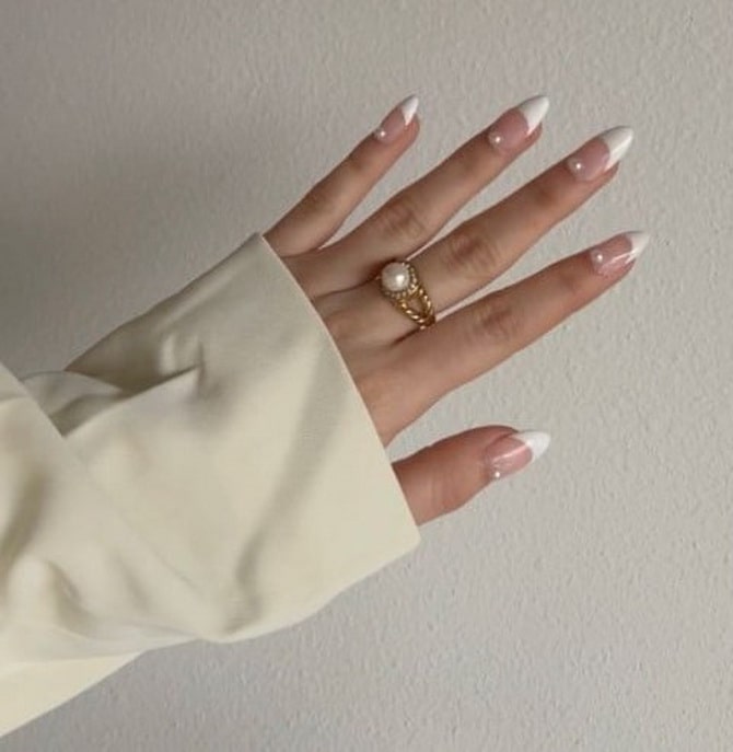 French manicure 2024: 8 trending designs 6