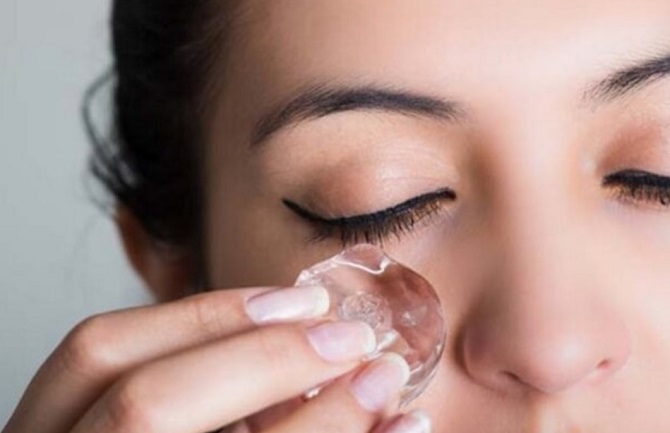 Ice cubes for the face – why you should use them and how to make them correctly 3