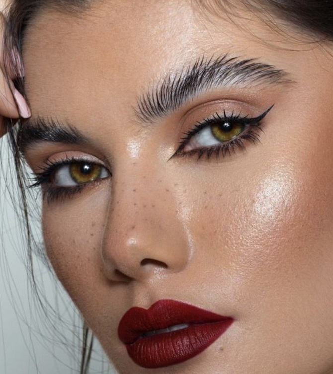 Grunge Makeup: 4 Ideas for a Bold Look 6