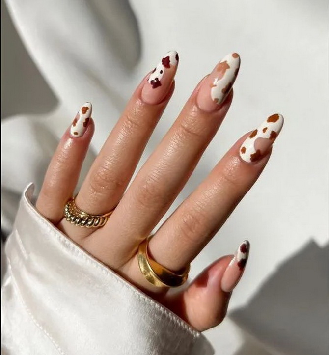 The most fashionable prints in manicure for summer 2024 7
