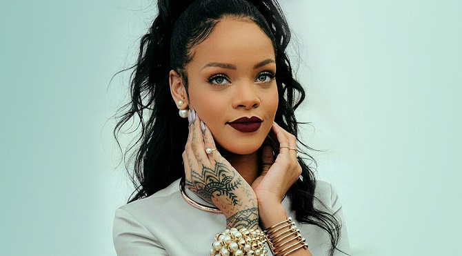 Rihanna admitted that she wants to become the mother of a girl 1